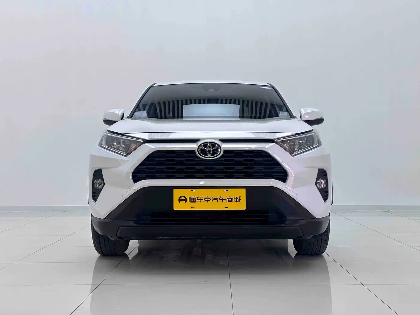 Toyota RAV4 Rongfang 2022 2.0L CVT 2WD Urban Edition фото 2