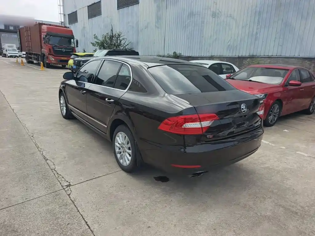 Škoda Superb 2014 2013 1.8TSI Automatic Elite Edition