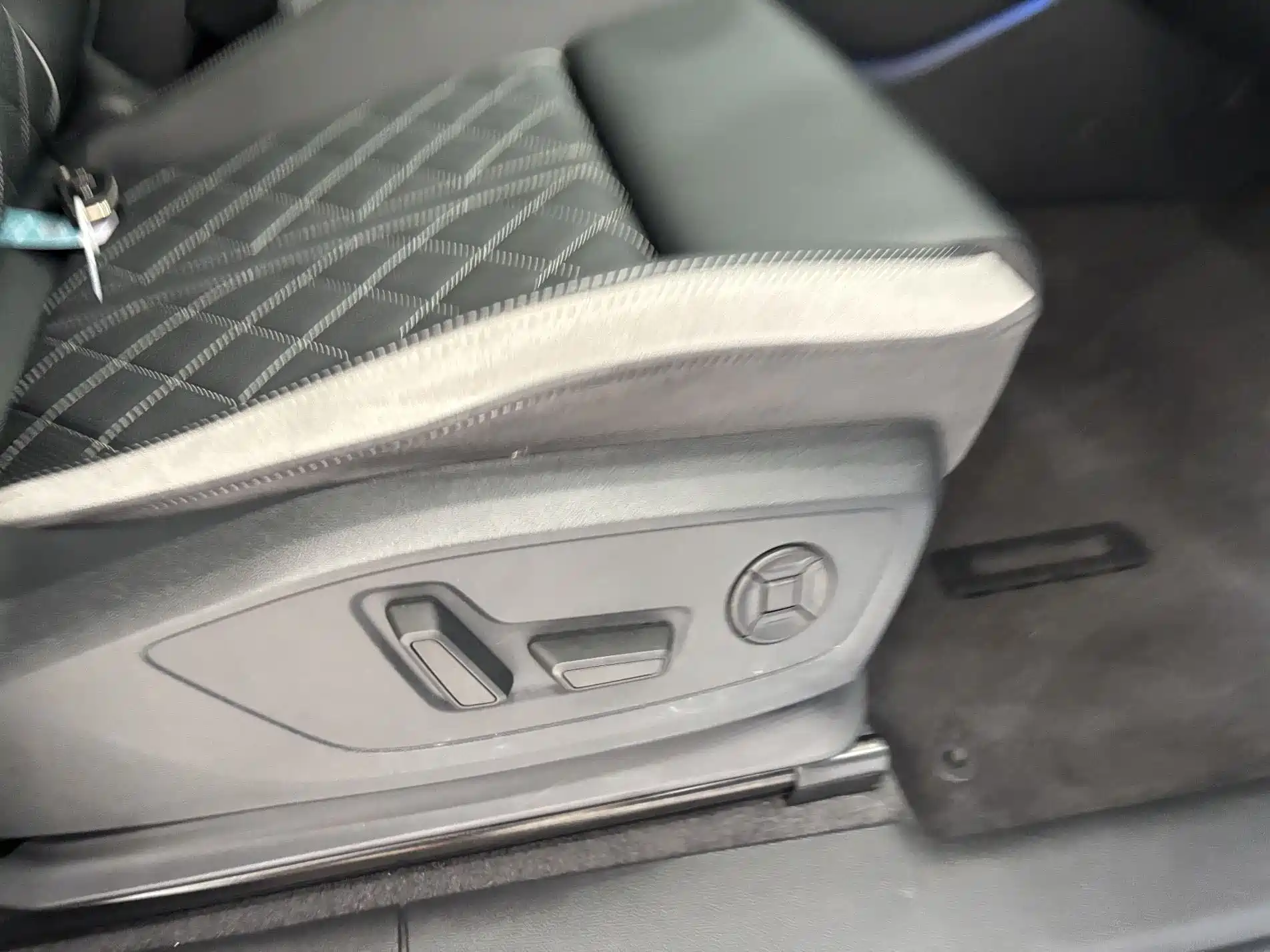 Фото 26 - Audi Q3