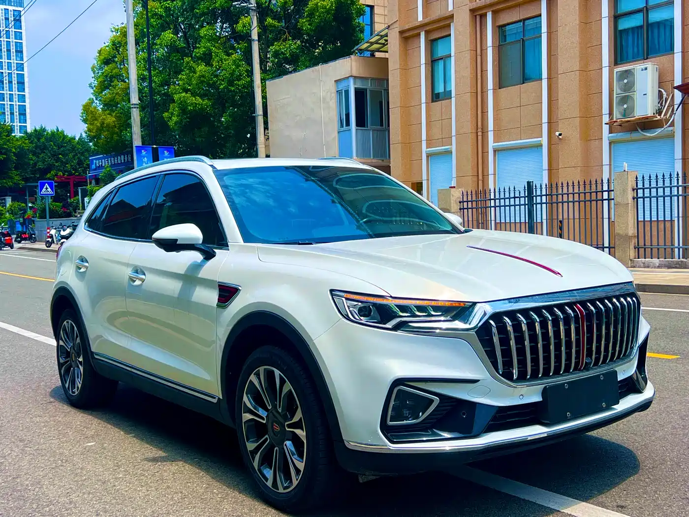 Hongqi HS5 2019 2.0T Smart Connect Enjoy 4WD Edition фото 3