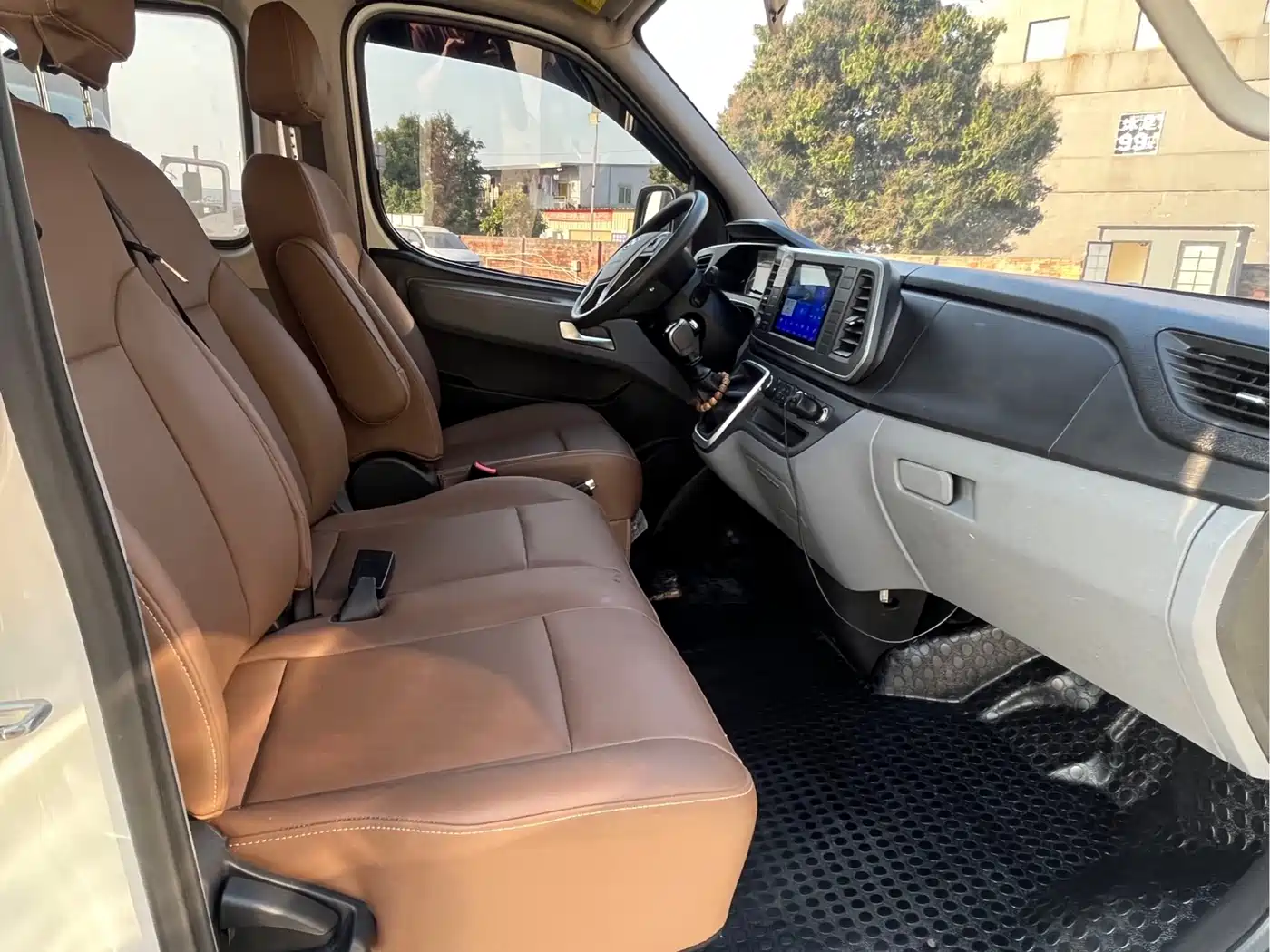 SAIC MAXUS XINTU V80