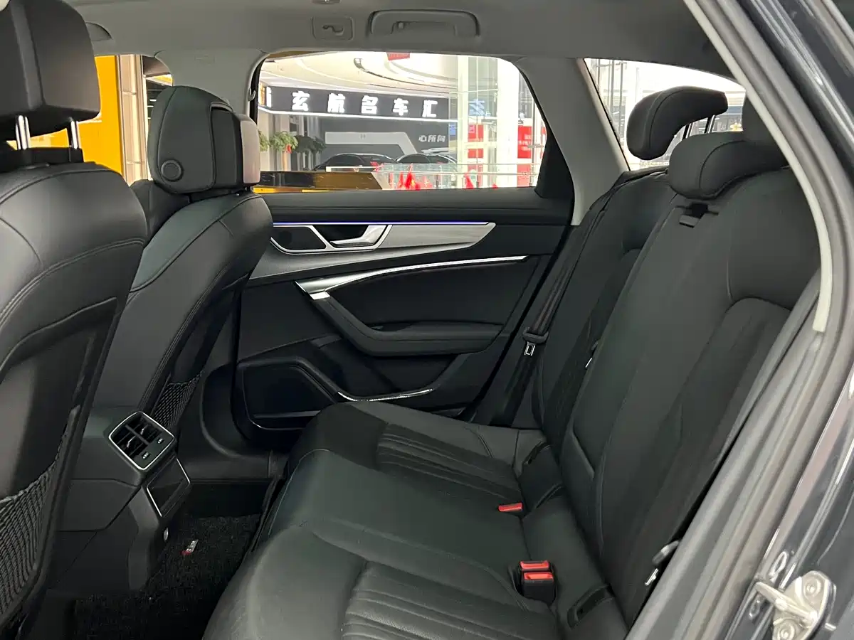 Audi A6 (Import) 2023 Model allroad quattro 55 TFSI Premium Off-road Version фото 11
