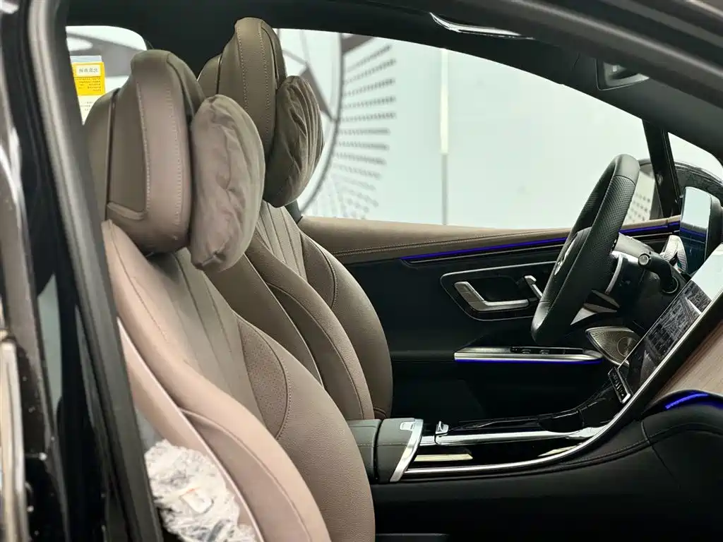 MERCEDES-BENZ EQE SUV