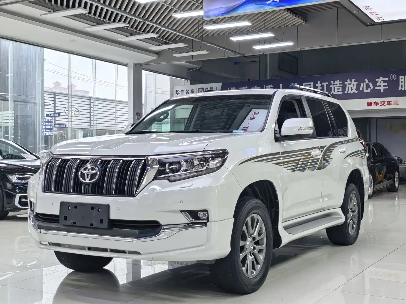 Toyota Prado 2019 3.5L Automatic TX-L Zunxiang Edition with Rear-mounted Spare Tire
