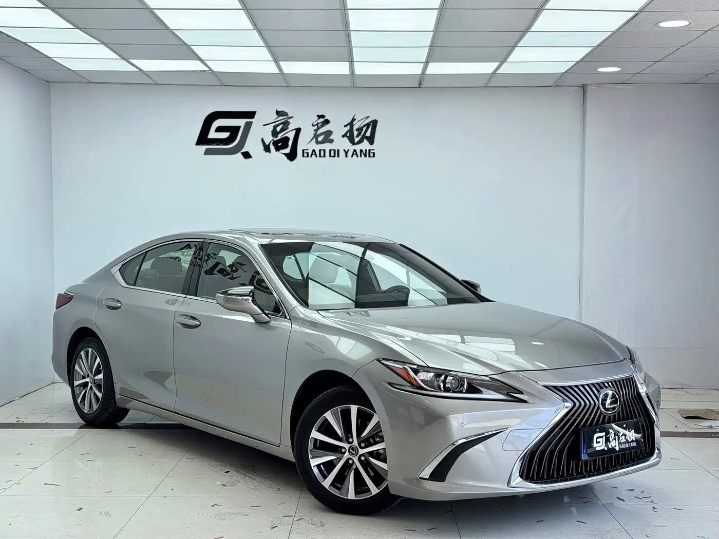 Lexus ES 2021 200 Luxury Edition фото 3