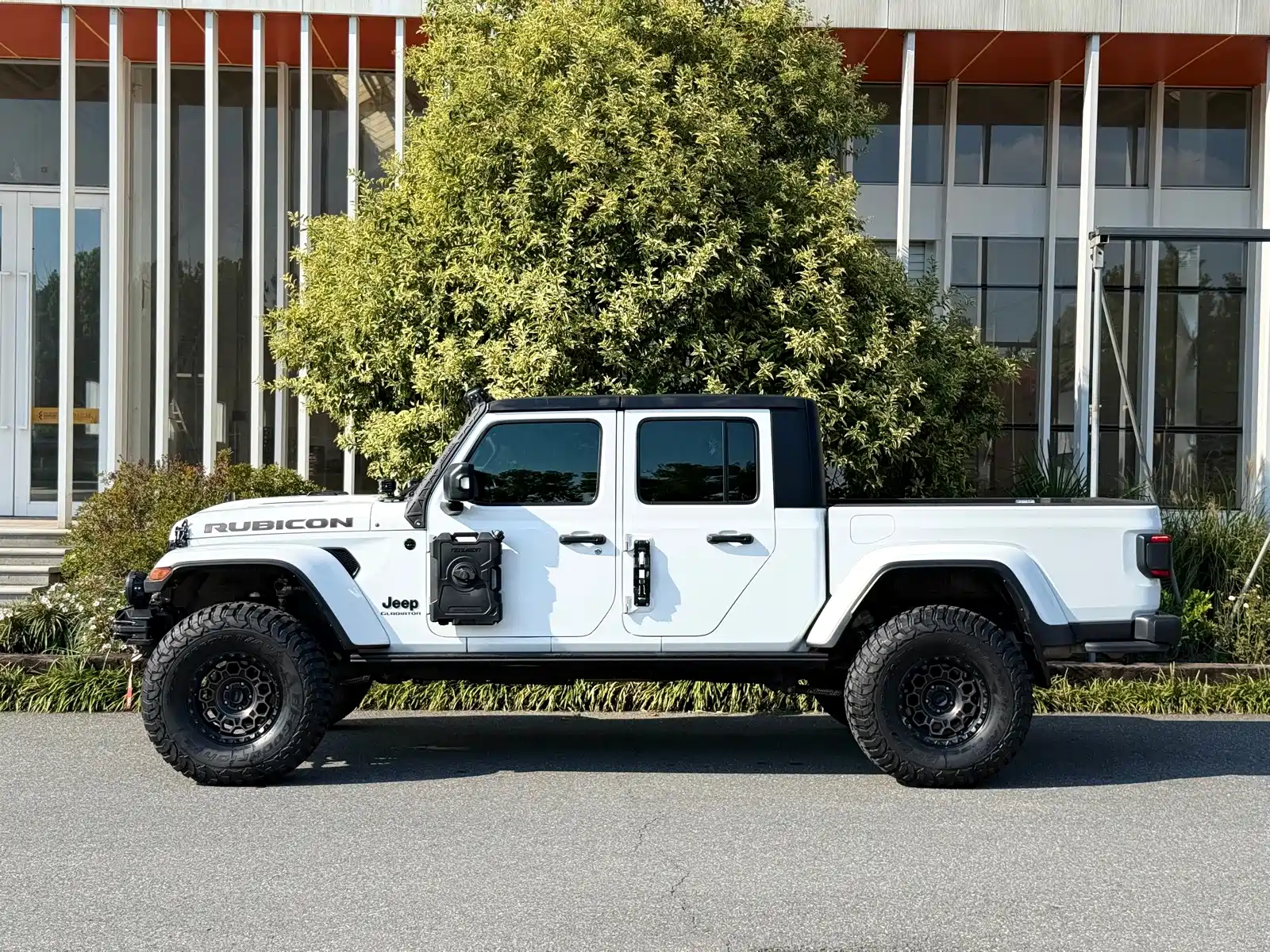 Фото 2 - Jeep Gladiator