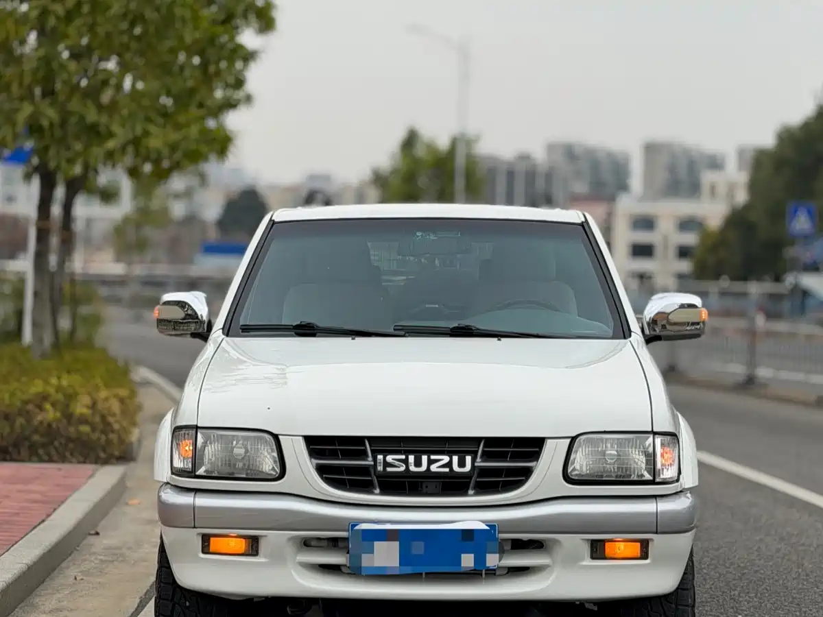 Isuzu Contender 2012 2.8T UC Diesel Multi-Purpose Vehicle фото 2