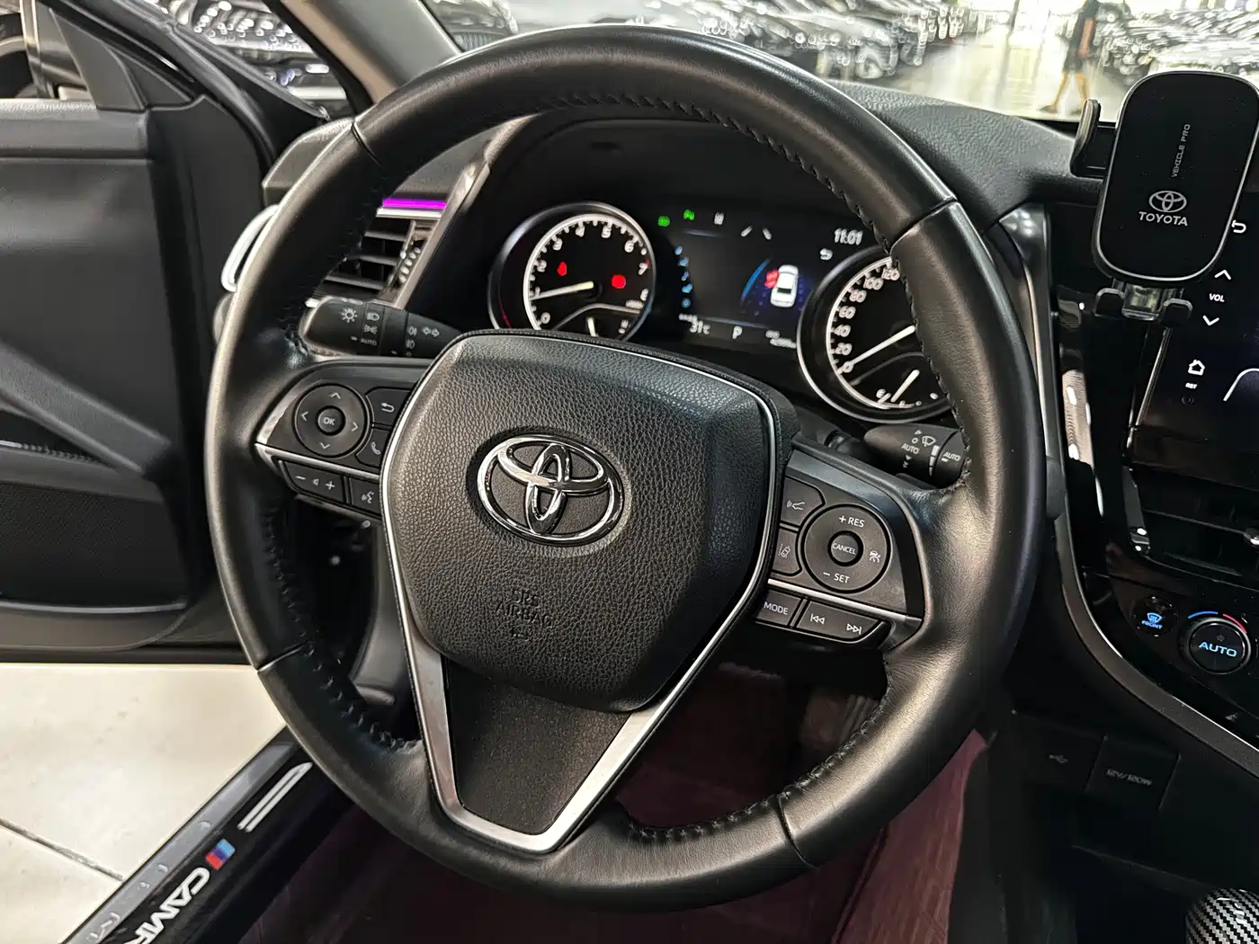 Toyota Camry 2024 2023 2.0G Luxury Edition