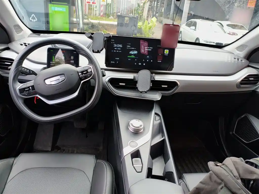 GEELY GEOMETRY A