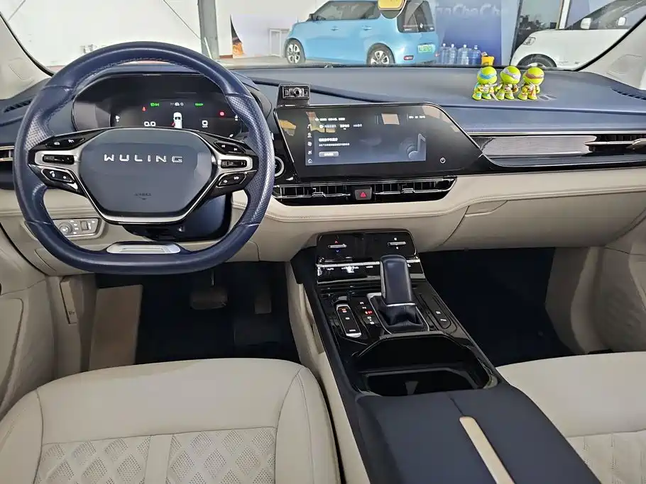Wuling Motors Wuling Victory 2024 2023 2.0L DHT Luxury Edition
