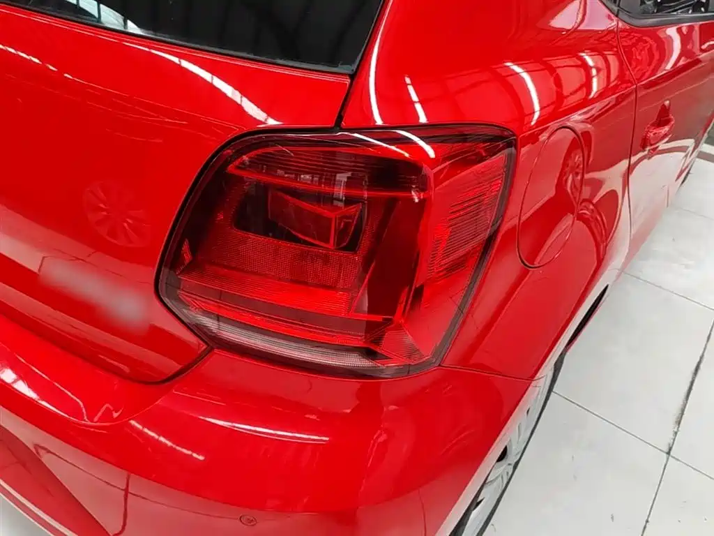 Volkswagen Polo 2016 1.6L Automatic Comfort фото 8