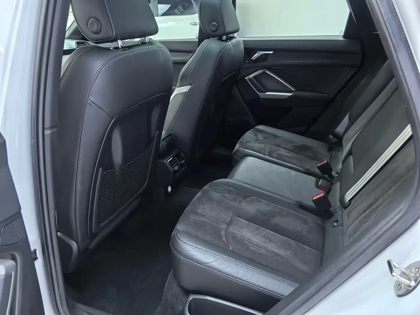 Audi Q3 2022 35 TFSI Fashion Dynamic фото 7