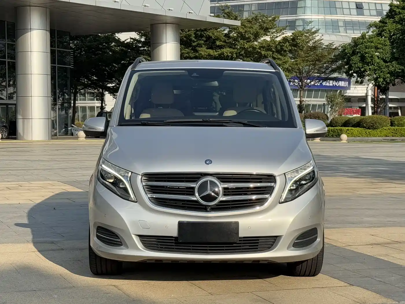 Mercedes-Benz V-Class 2017 2016 V 260 L Premium Long