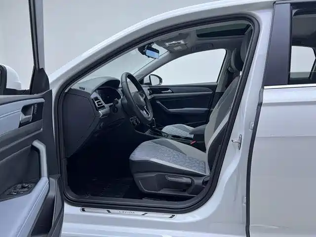 Volkswagen Lavida 2023 280TSI DSG Comfort Edition фото 19
