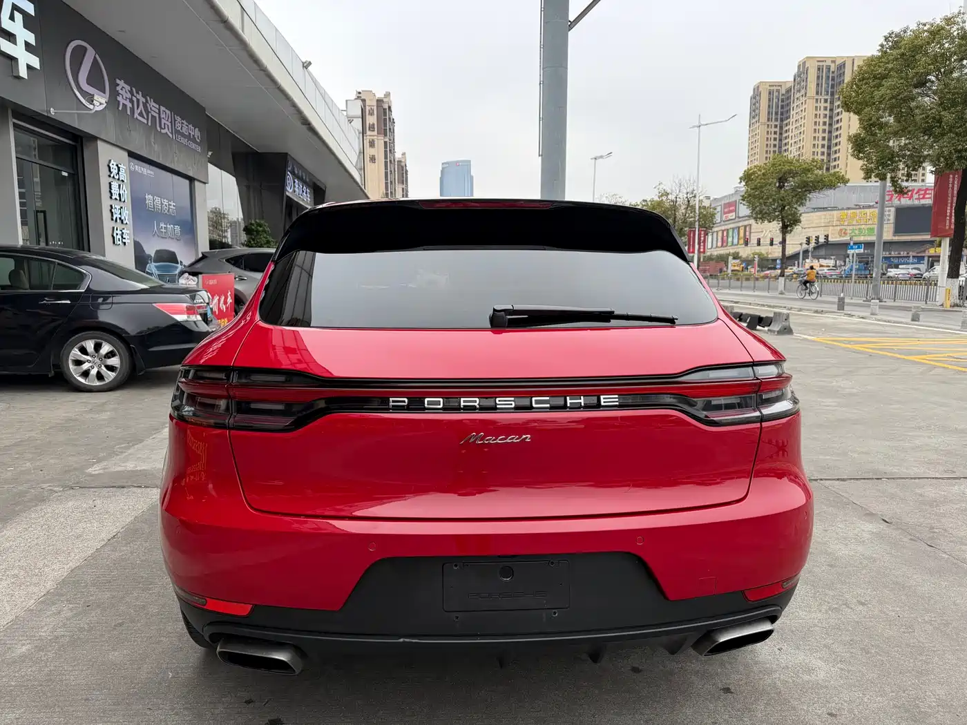 Porsche Macan 2018 Macan 2.0T фото 14