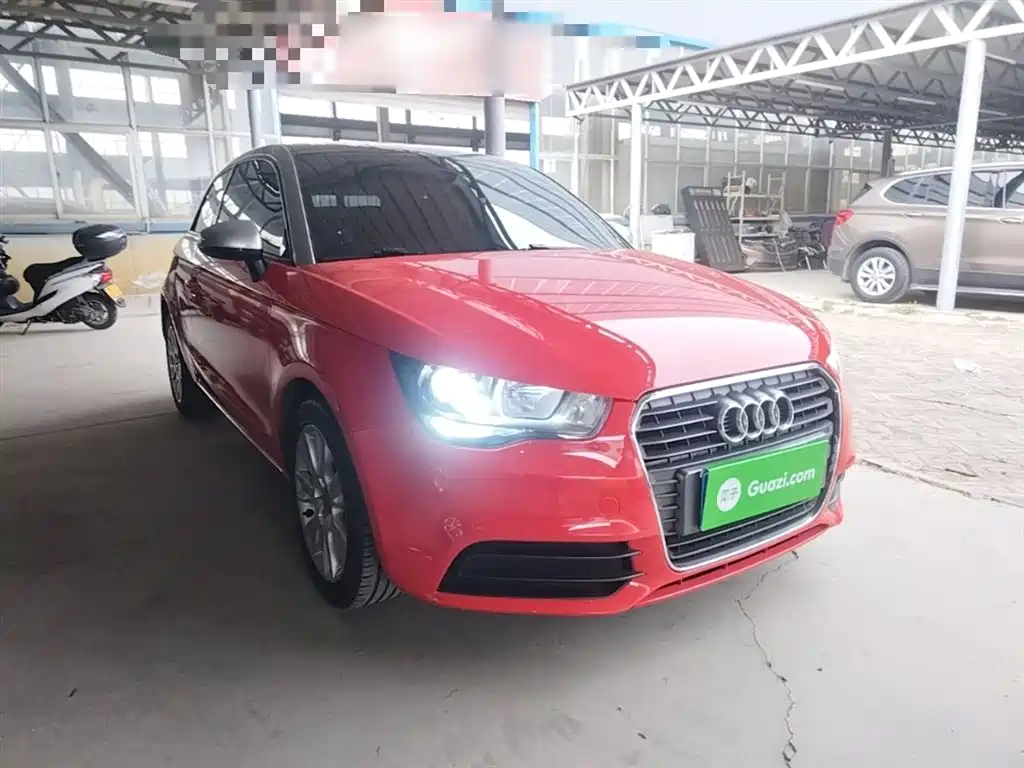 Audi A1 2014 30 TFSI Fashion фото 4