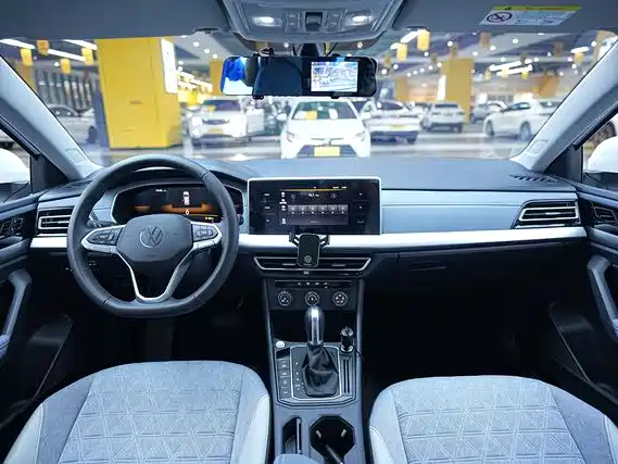 Volkswagen Lavida 2023 280TSI DSG Comfort Edition фото 9