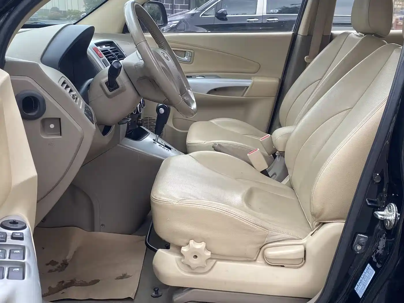 Hyundai Tucson 2013 2.0L Automatic 2WD Comfort фото 9