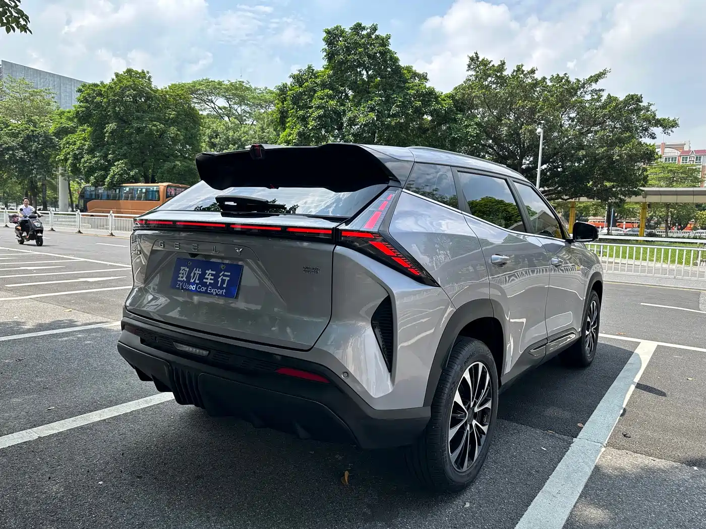 Geely Atlas 2025 2026 Model 1.5TD Aspiration