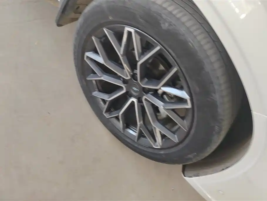 CHANGAN CHANGAN AUCHAN Z6 NEW ENERGY