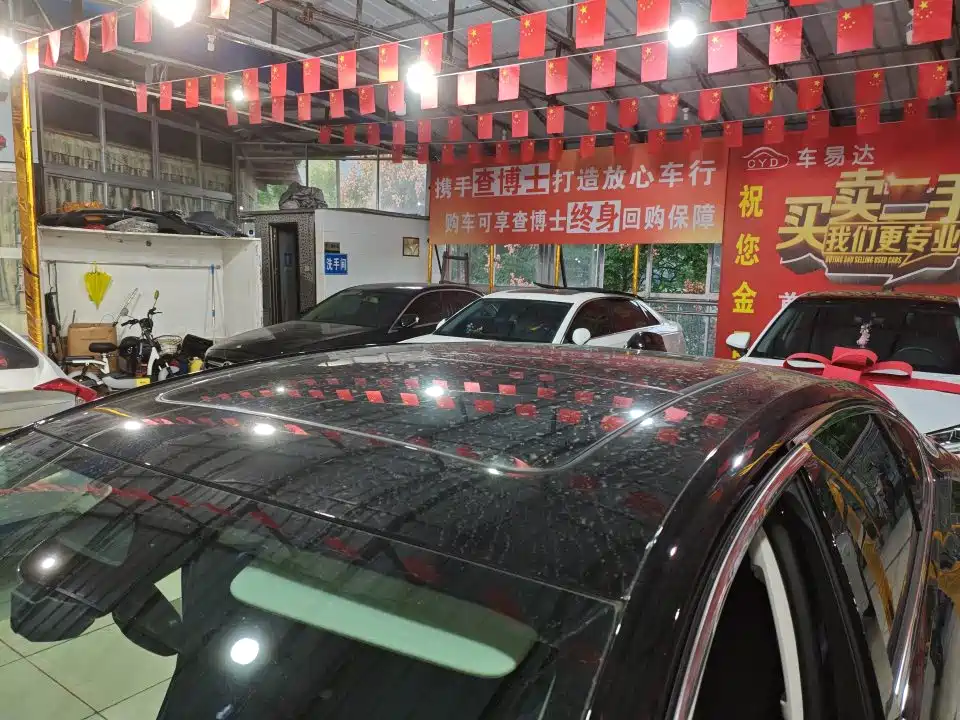 Photo 9 - Buick LaCrosse