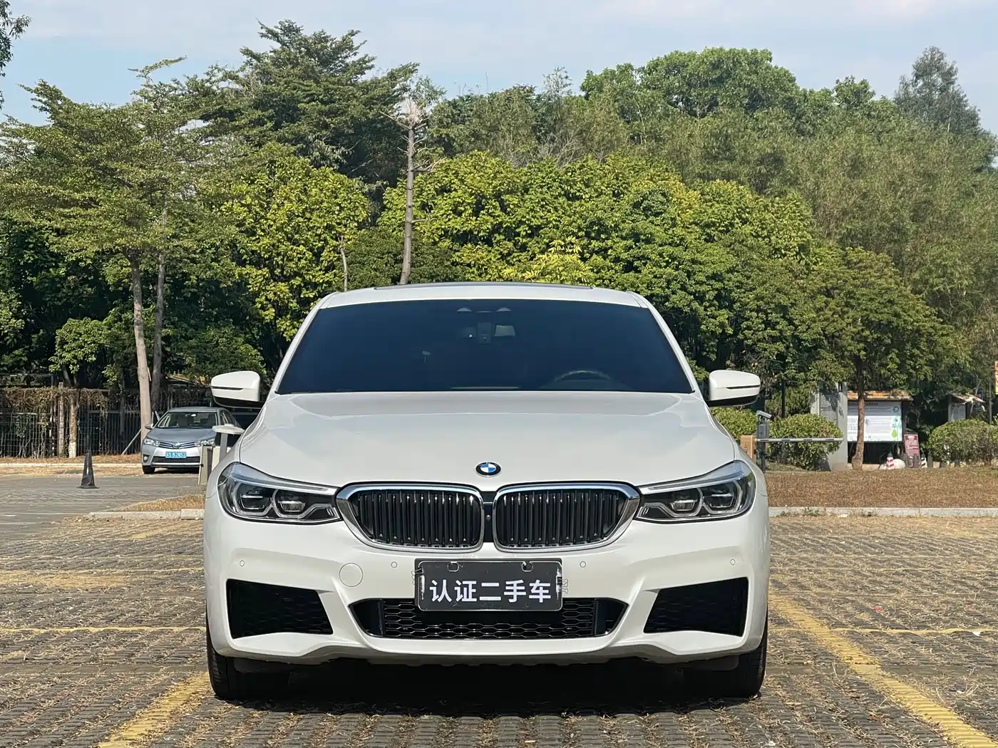 BMW 6 Series GT 2020 630i M Sport Package фото 2