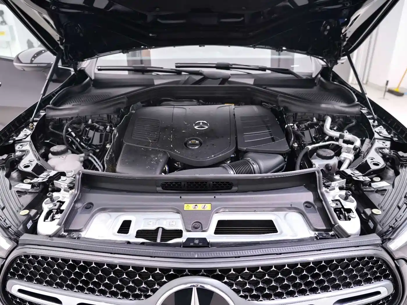 Mercedes-Benz GLC 2025 Model Year GLC 260 L 4MATIC Luxury фото 20