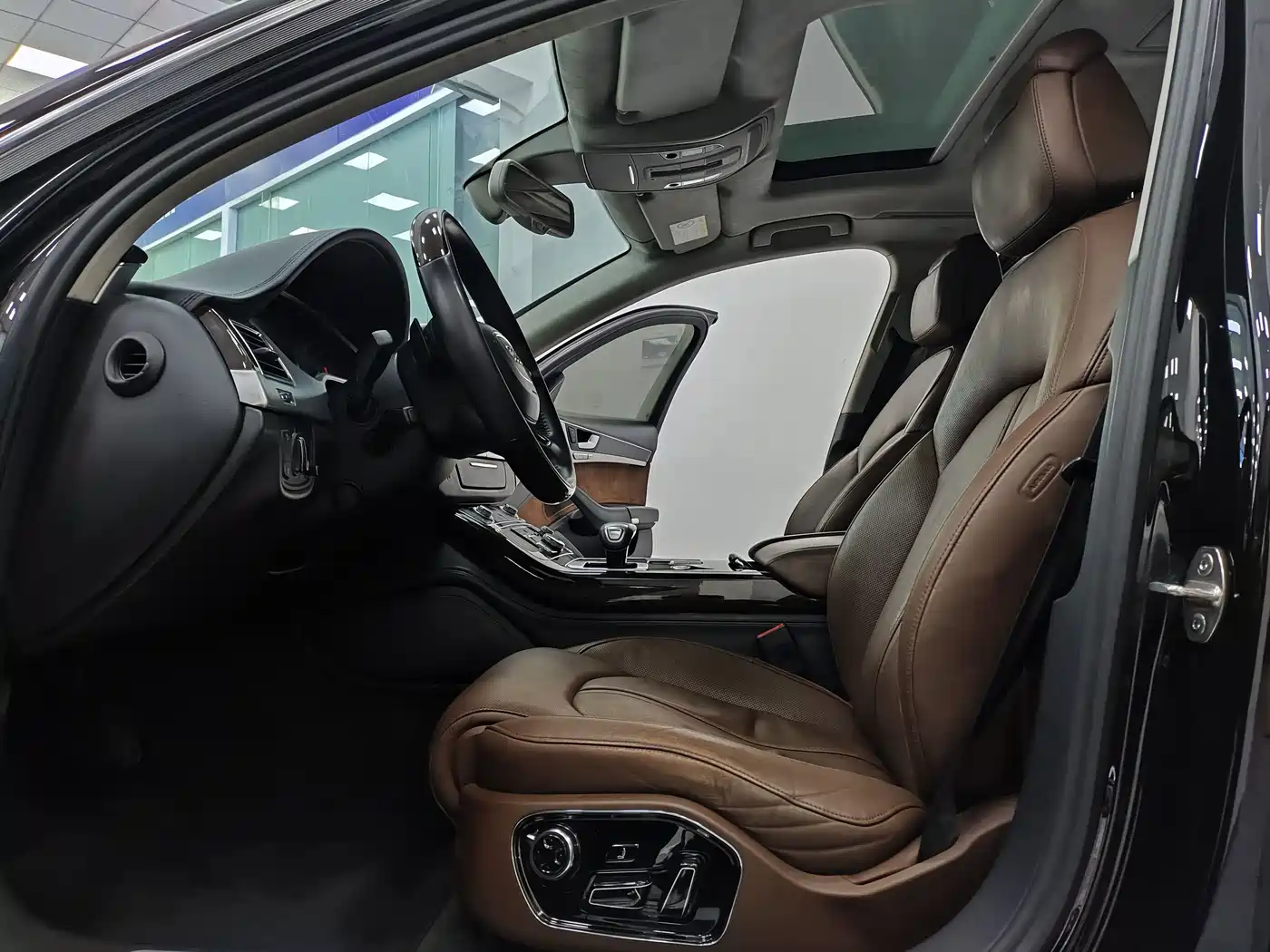 Audi A8 2017 A8L 45 TFSI quattro Luxury фото 5