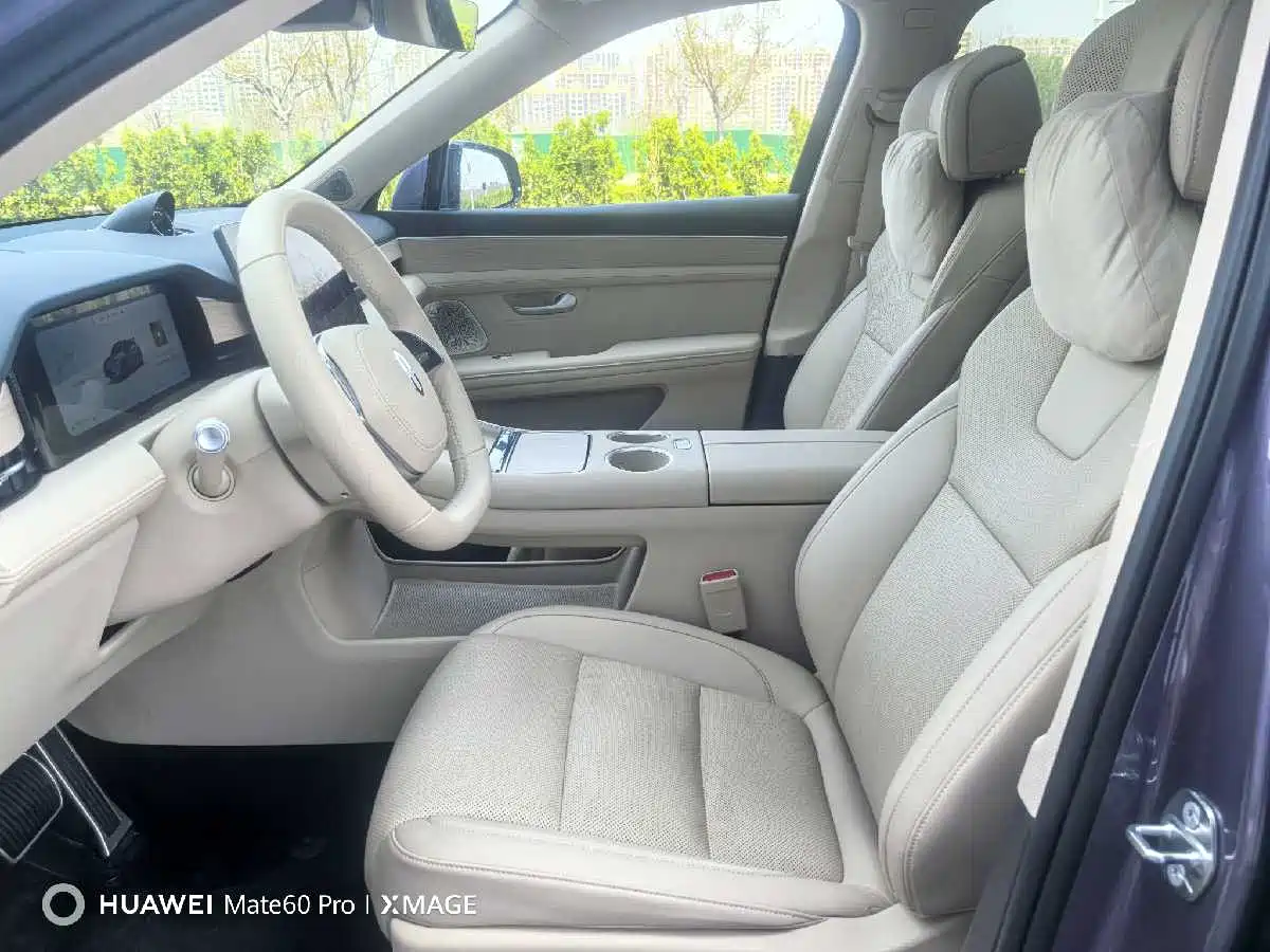 AITO Wenjie AITO M5 2025 Extended Range Ultra AWD фото 25