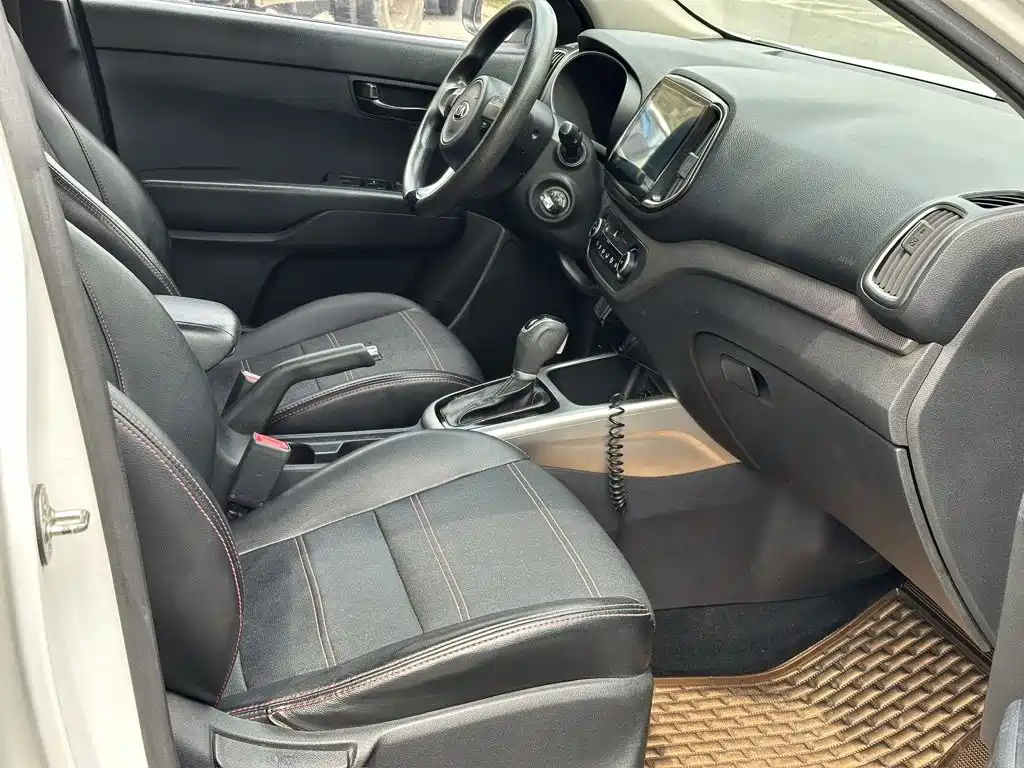 Kia KX3 Smart Run 2015 2015 1.6L Automatic 2WD GLS