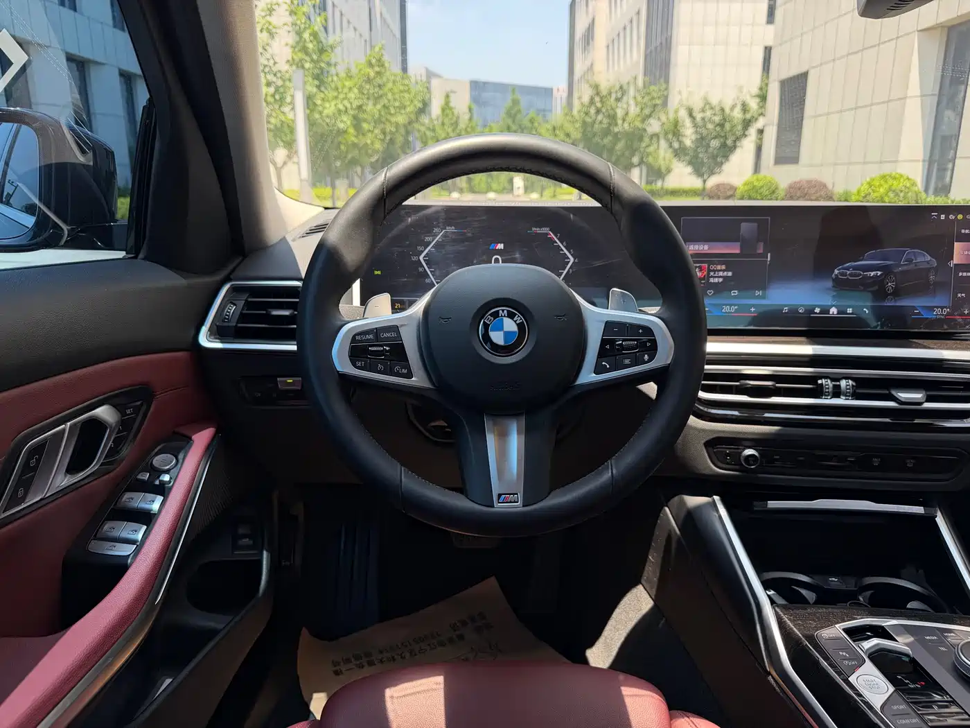 Photo 21 - BMW 3 Series