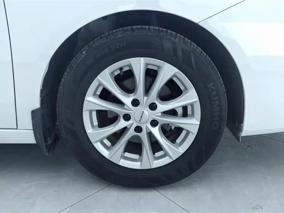 ROEWE I5