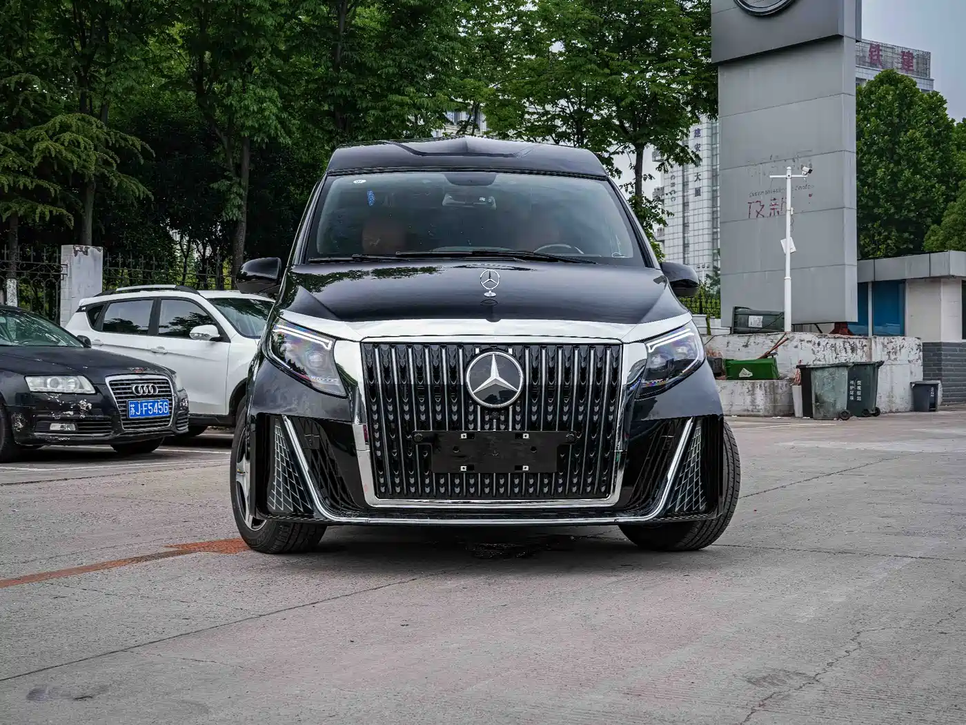 Mercedes-Benz Vito 2026 2024 2.0T Business 7-Seater