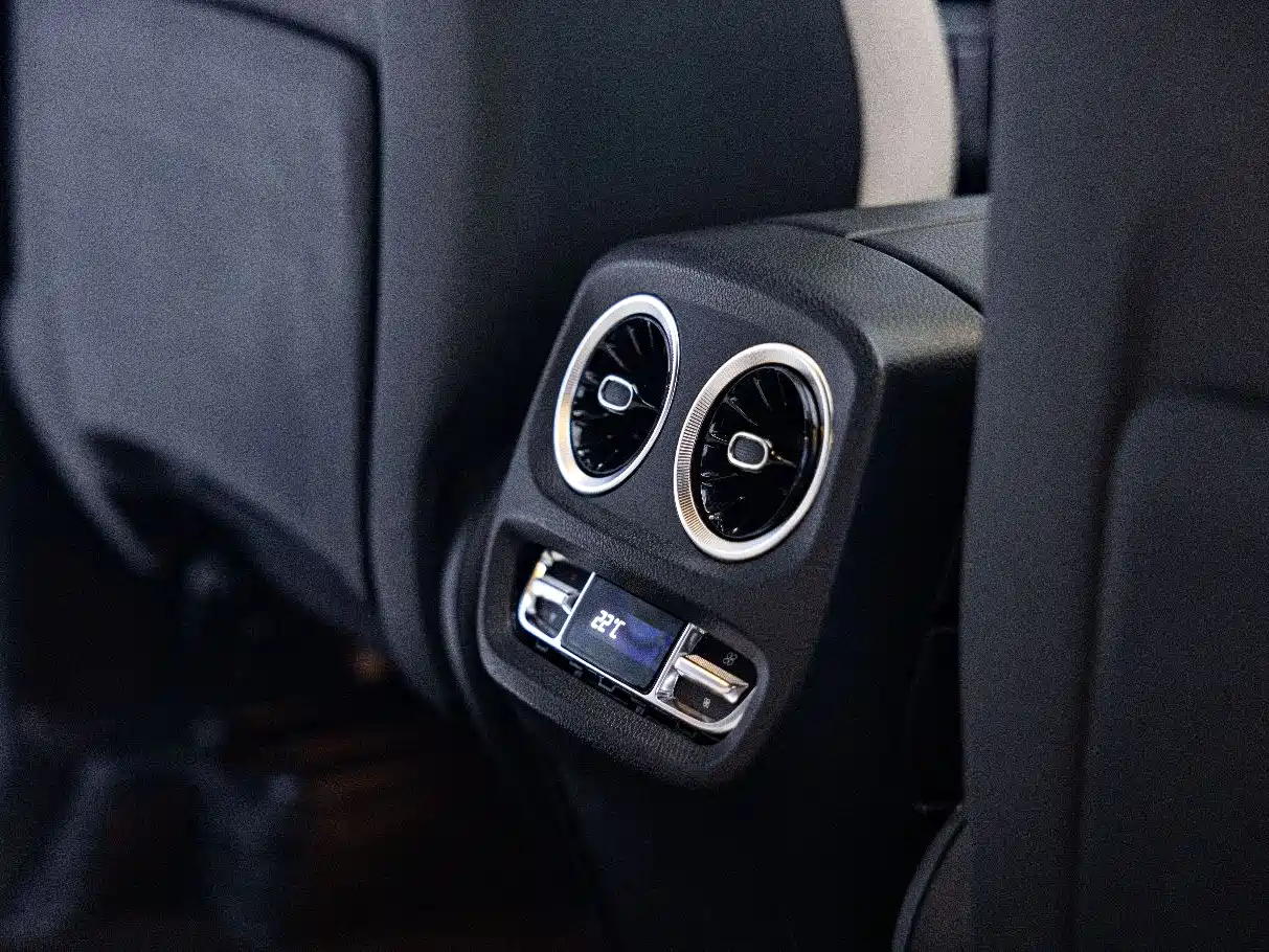 Mercedes-Benz G-Class 2023 G 350 фото 24