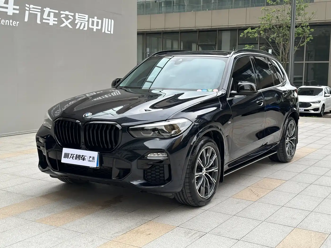 BMW X5 (Import) 2021 xDrive30i M Sport Package фото 2
