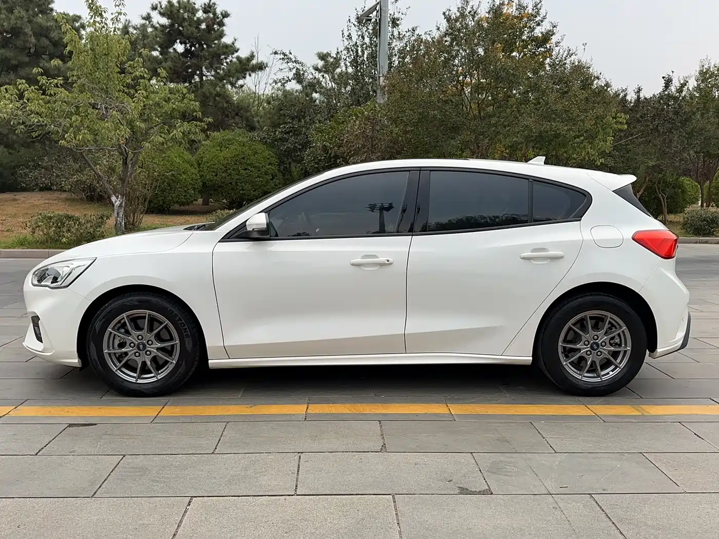 Ford Focus 2020 2020 Hatchback EcoBoost 180 Auto Trend Edition