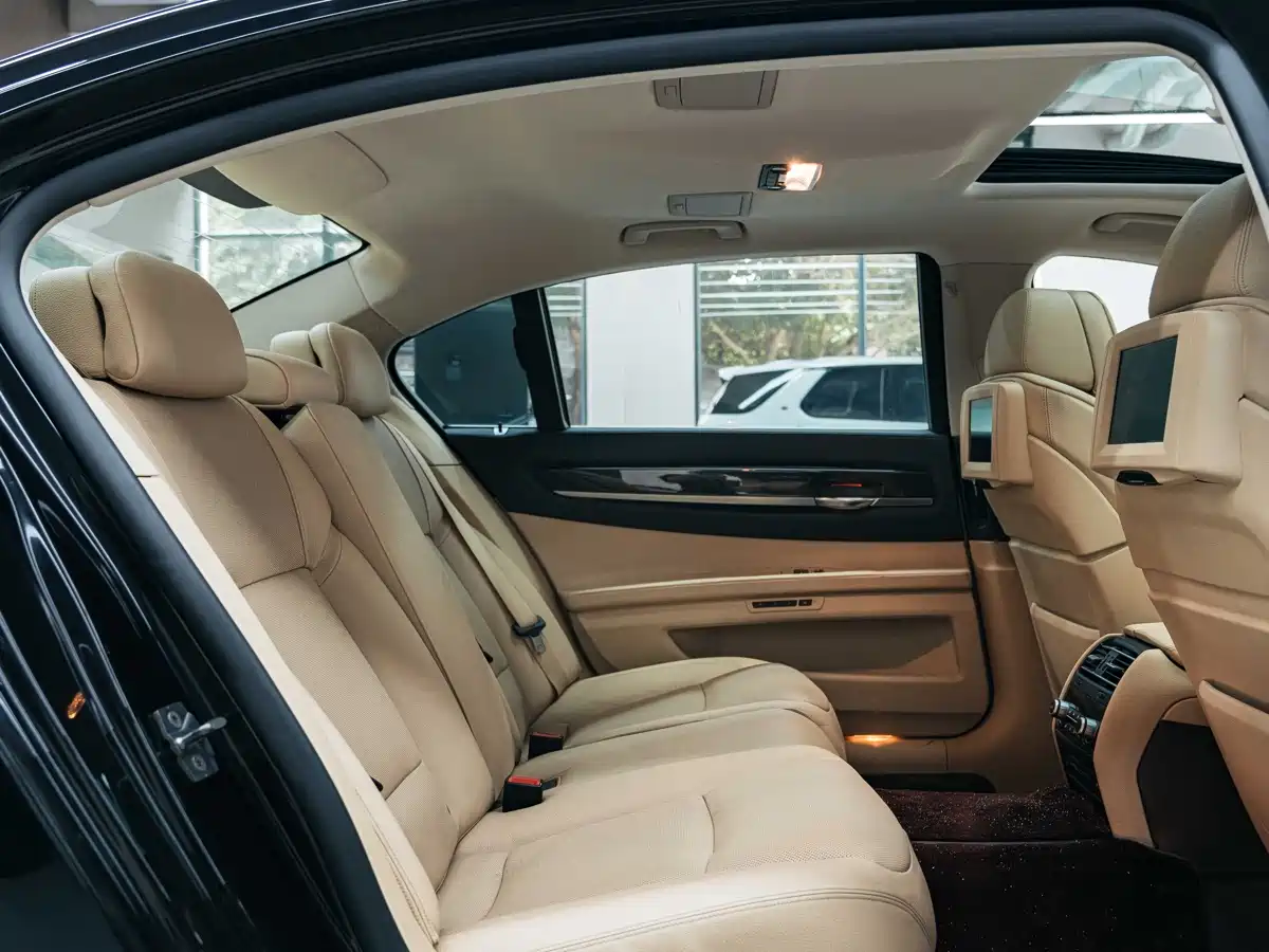 BMW 7 Series 2011 2009 730Li Luxury