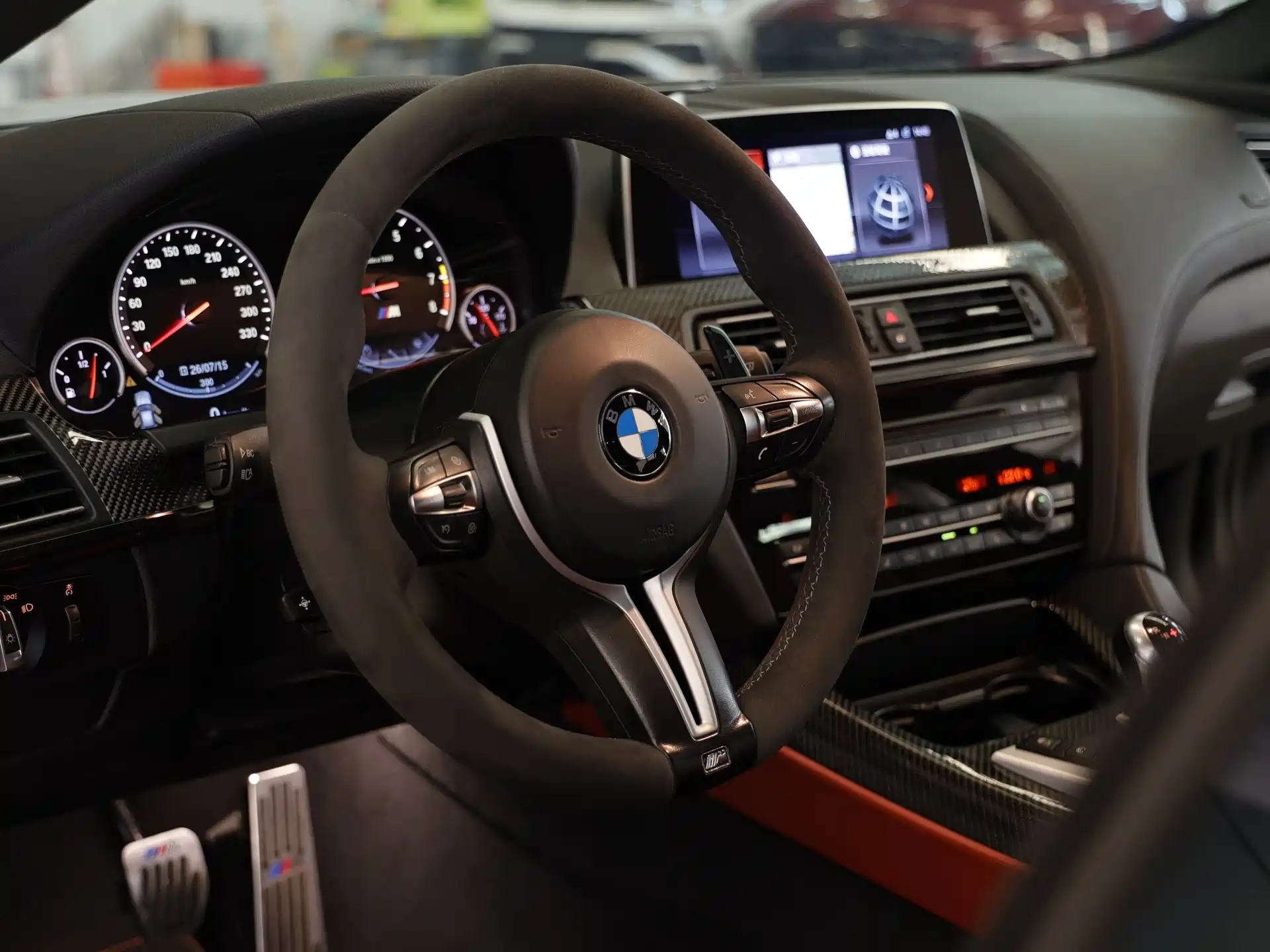 Photo 7 - BMW M6