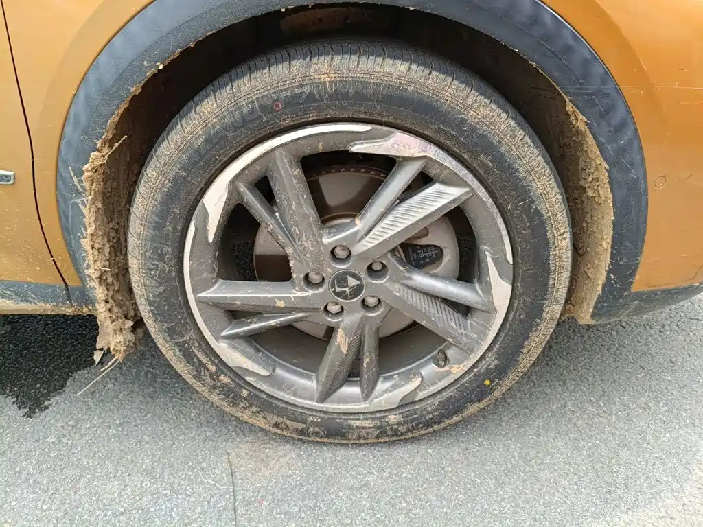 DS 7 2019 2018 45THP Rivoli Pioneer Edition
