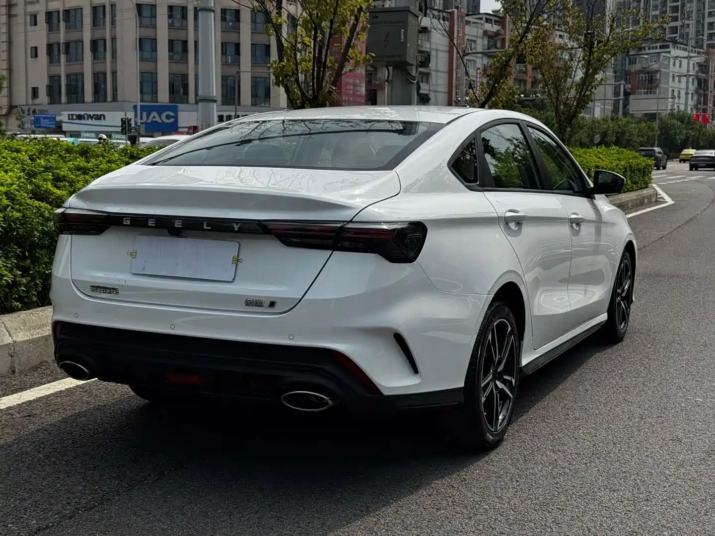 Photo 25 - Geely Binrui