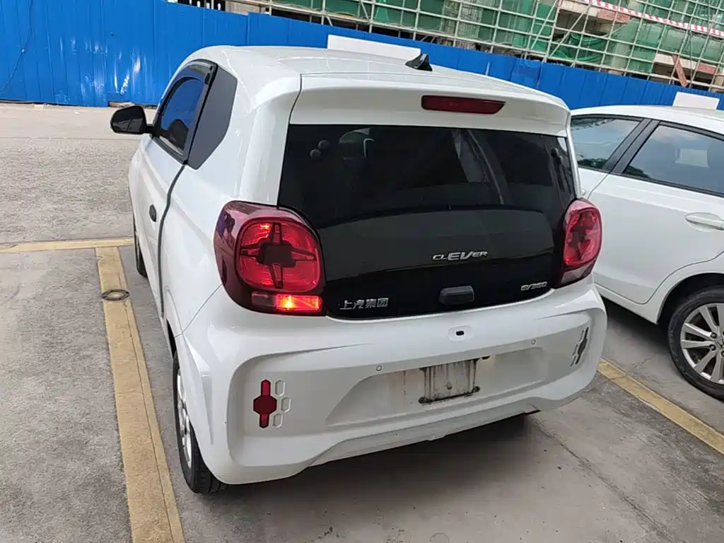Фото 6 - Roewe Clever