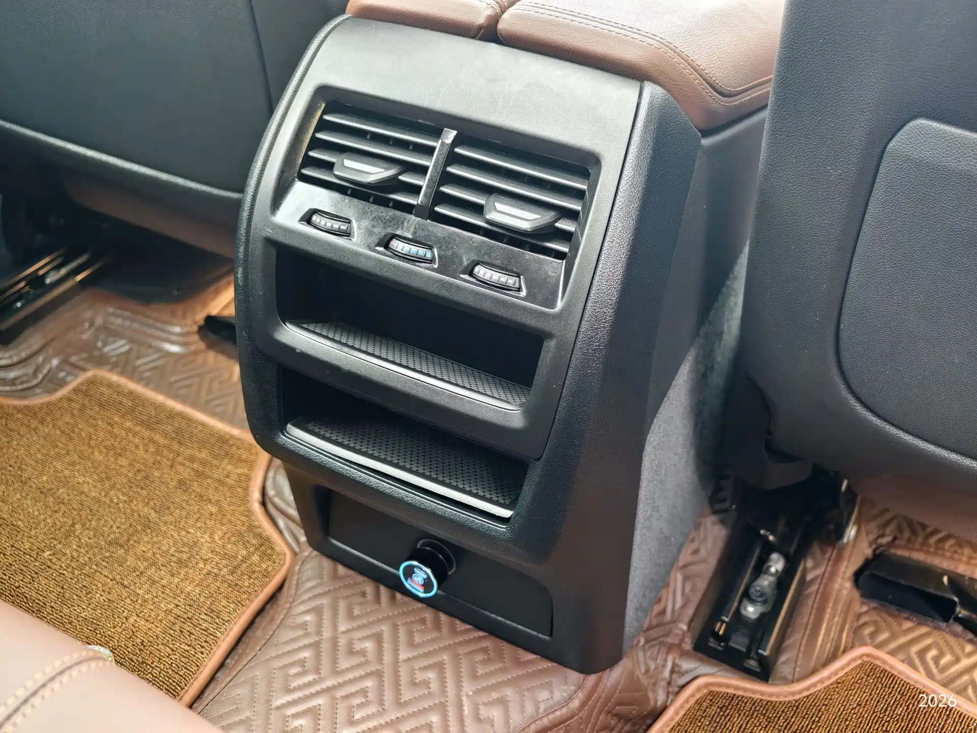 Photo 12 - BMW X6