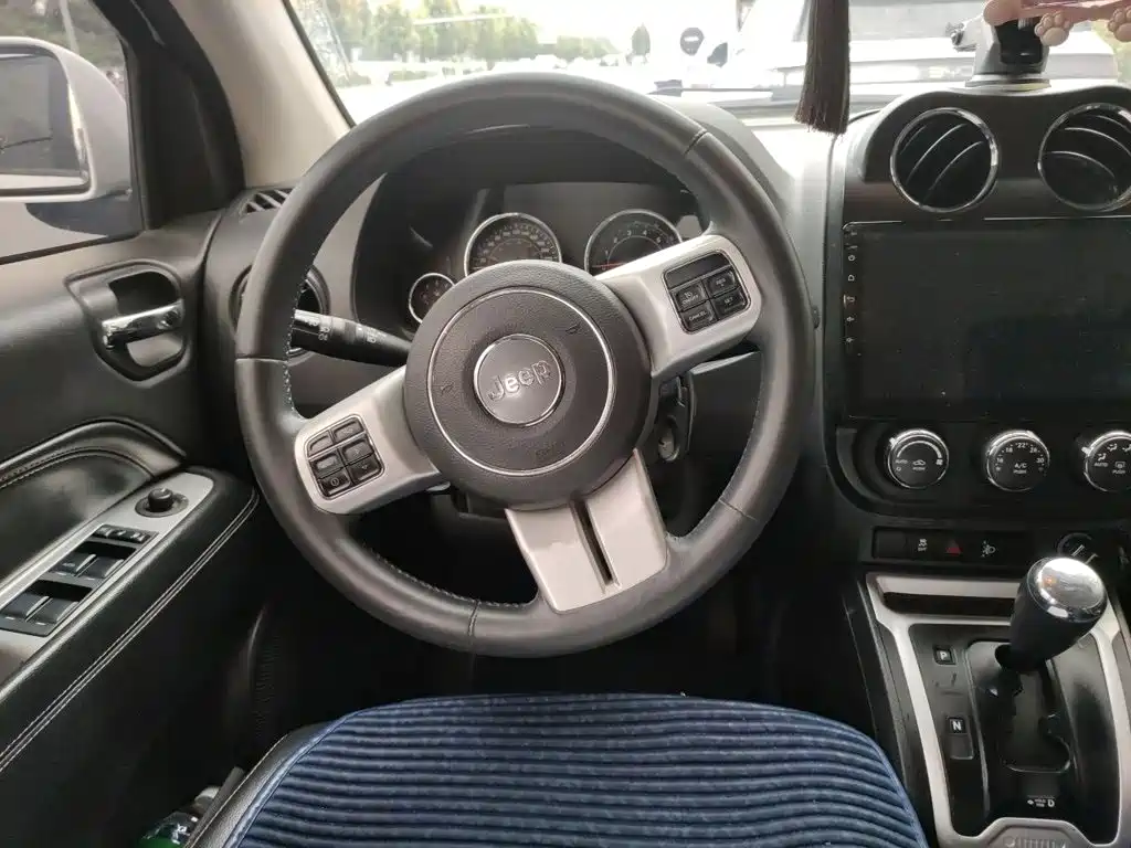 2016 Jeep Compass (Import)