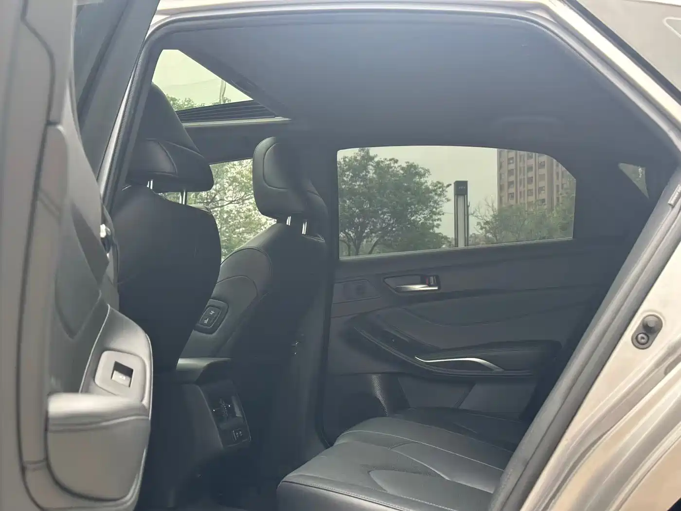 Toyota Avalon 2019 2.0L Luxury Edition (China VI) фото 17