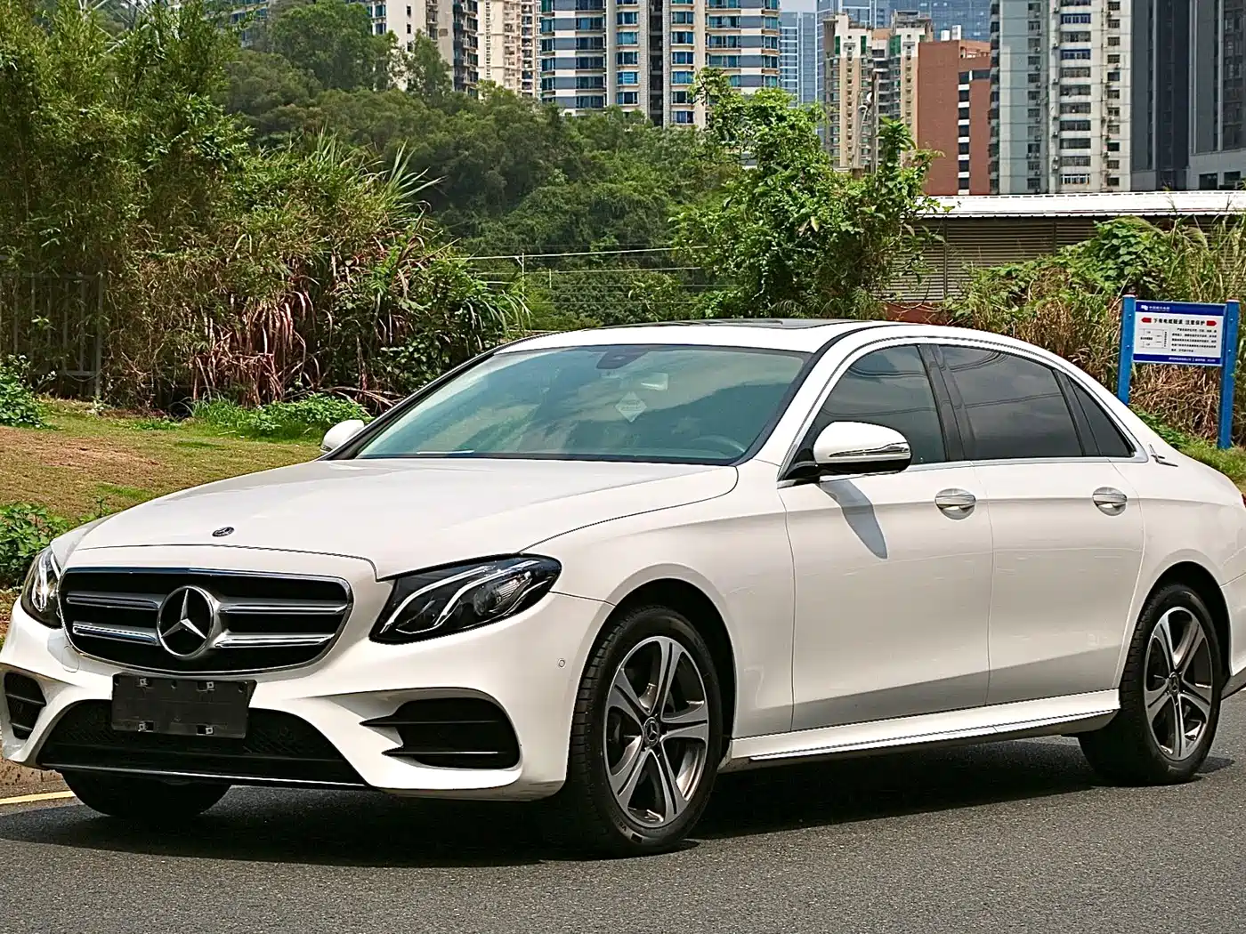 Mercedes-Benz E-Class 2019 E 200 L Sport