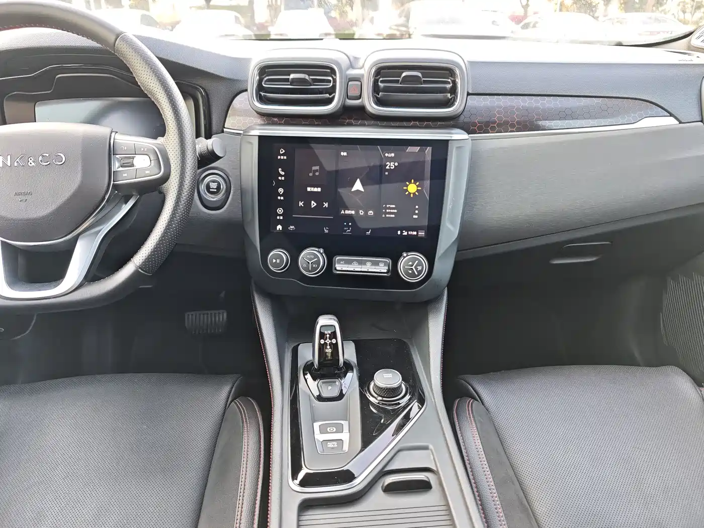 Lynk & Co 03 2020 2.0TD Auto Power Pro Edition фото 8
