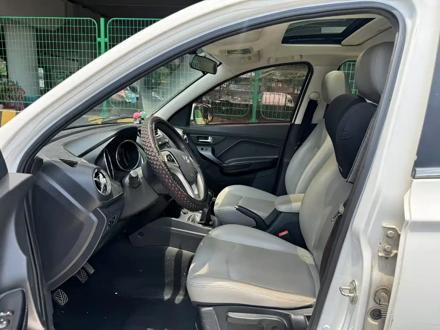 BAIC Huansu S3 2018 2017 1.5L Manual Luxury