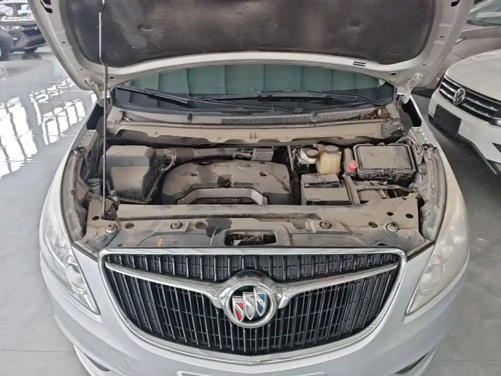 Фото 20 - Buick GL8