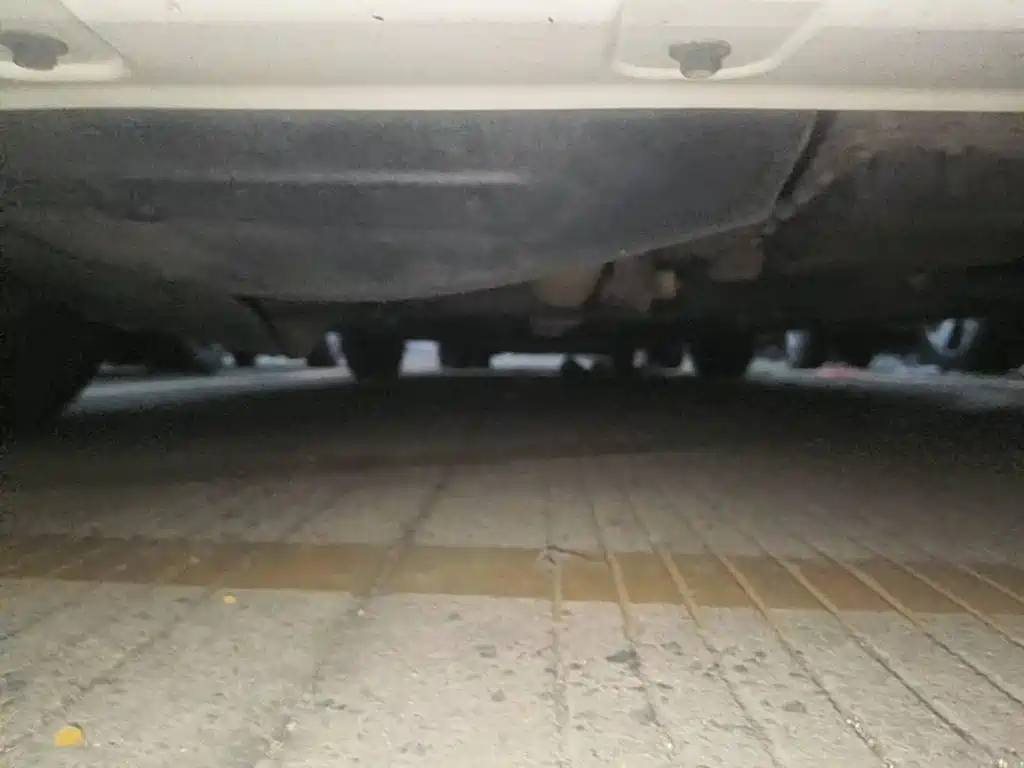 صورة 9 - Roewe i5