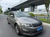 Фото 3 - Škoda Octavia